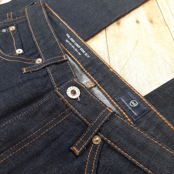 AG | Adriano Goldschmied Jodi Crop size 26R - Picture 4 of 5